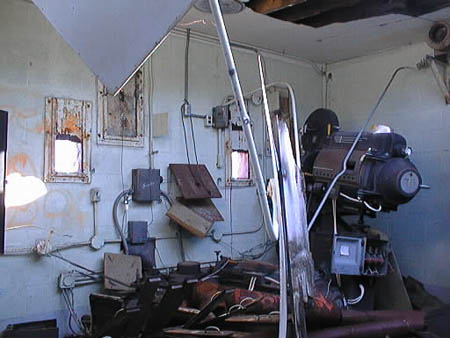 Tri-City Drive-In Theatre - Projection Photo From Cinematour